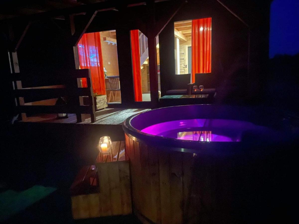 Feriehus Cztery Czaple - Caloroczne Wczasowe Na Kaszubach Stare Czaple